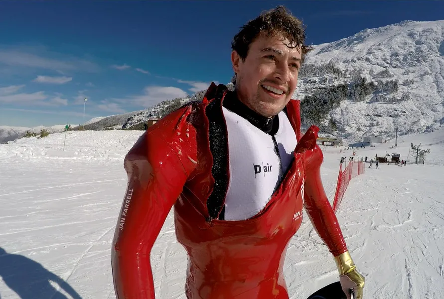 Костюм T-Age компании DAINESE