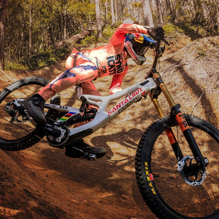 Райдер в полной экипировке FOX