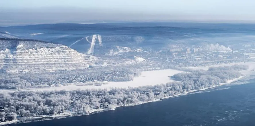 Вид с высоты птичьего полета на Горнолыжный комплекс «СОК»