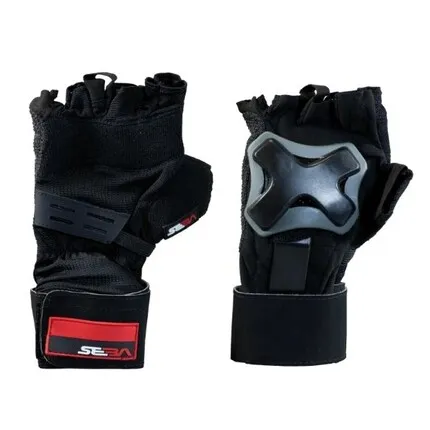 Защитные перчатки производства компании SEBA.