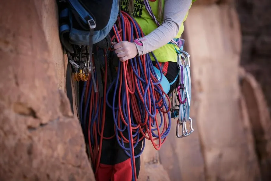 Верёвки Master Pro 9.2 и Master Pro 7.0 компании TENDON на альпинисте.